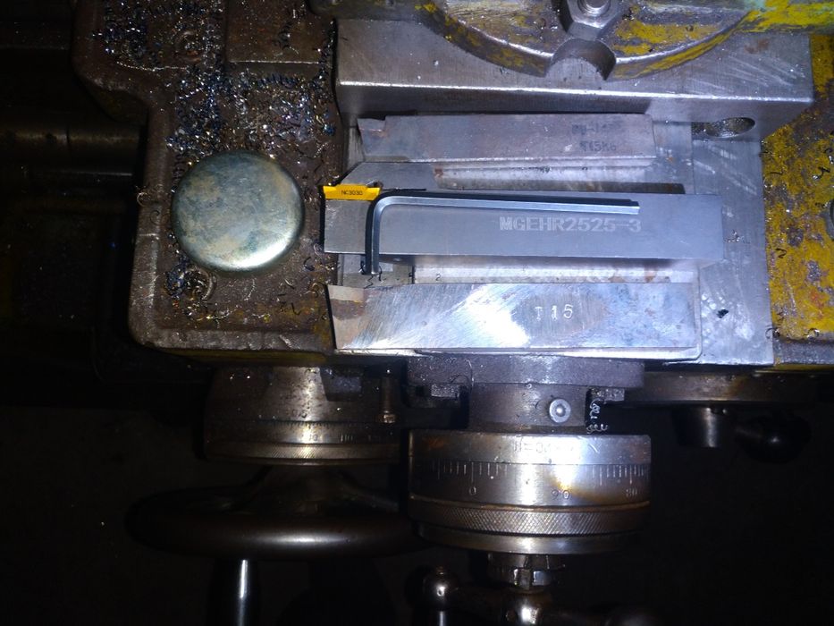 Різці відрізні майже нові