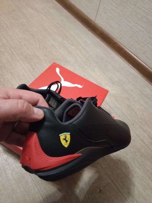 Кросівки puma модель ферарі спорт