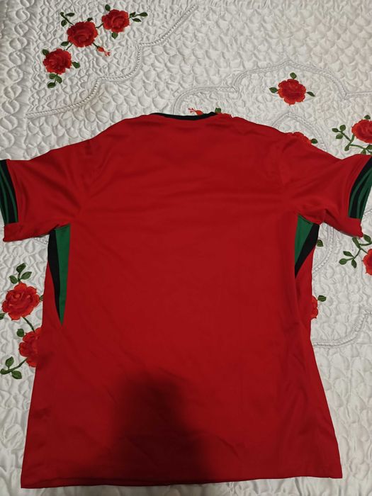 Vendo camisola Portugal principal