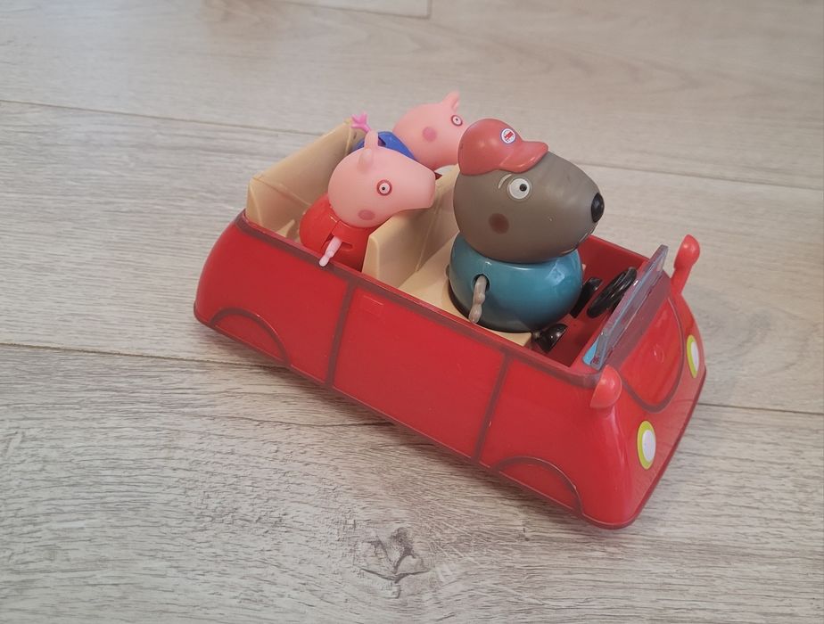 Świnka Peppa figurki pojazdy helikopter dźwig auto
