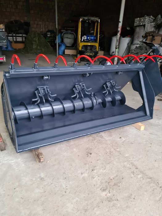 Łyżka do mieszania trawy