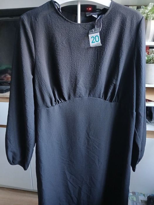 Ładna czarną sukienka Primark w rozmiarze 48