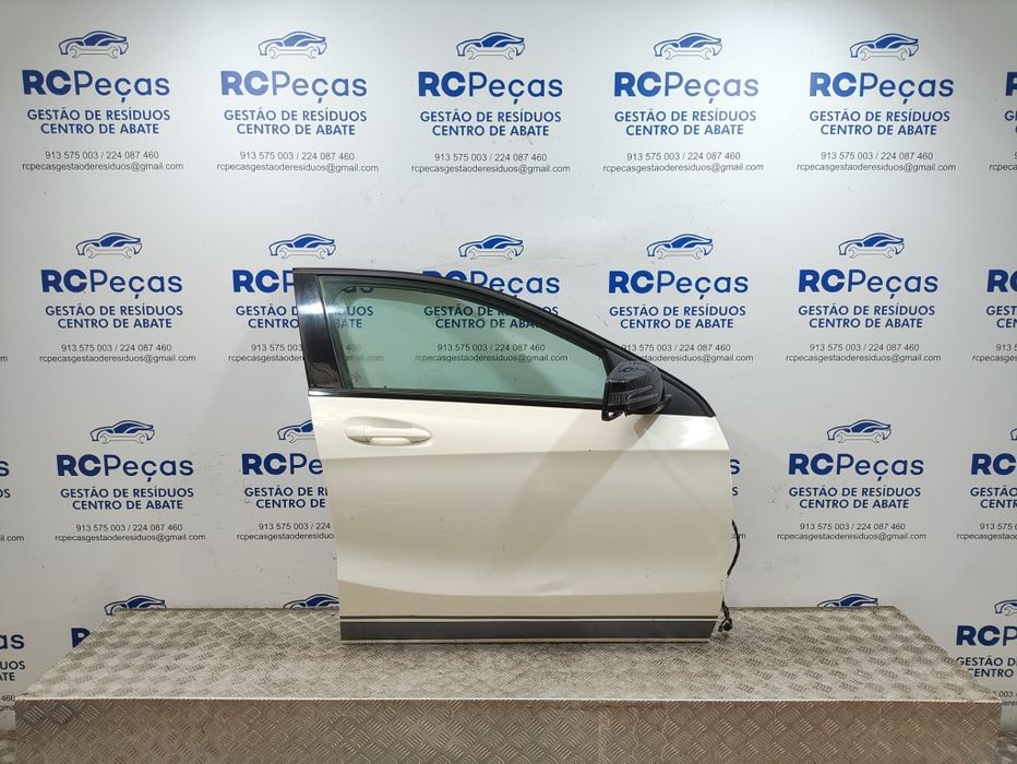 Porta frente direita Mercedes Benz Classe A W176 de 2012 a 2018