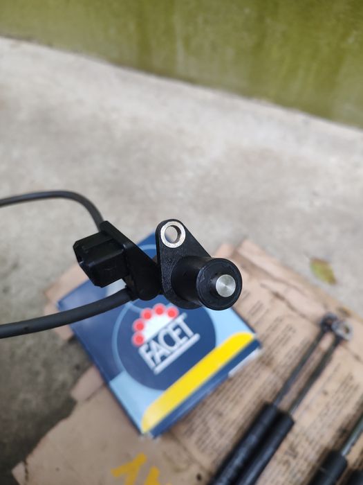 Датчик розпредвала бмв м50б25/б20.Бош.Новий