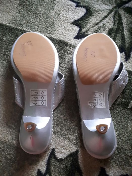 Шлепки вьетнамки