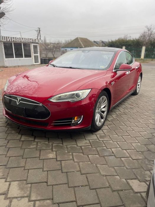 Аренда Tesla Model S Николаев-Одесса 400 км на одном заряде !