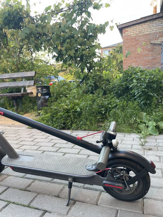 Елекросамокат Xiaomi m365