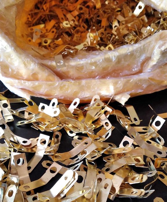 Terminais metal para ligações elétricas