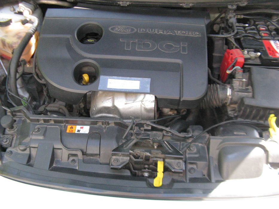 FORD FIESTA 2015 року