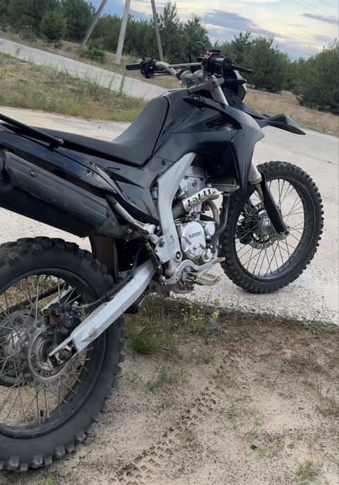 Продам лонкін 300 2023