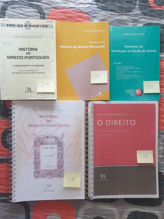 Livros de 1° ano lic. Direito
