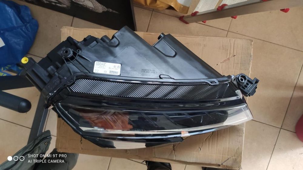 farol direito Skoda Karoq full Led