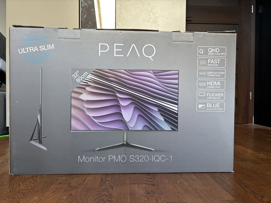 Monitor PEAQ 32 cale