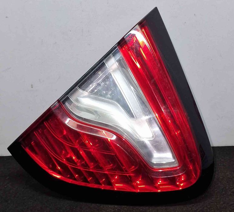 Farolim da Mala Esquerdo 0286404165 - RENAULT CAPTUR I