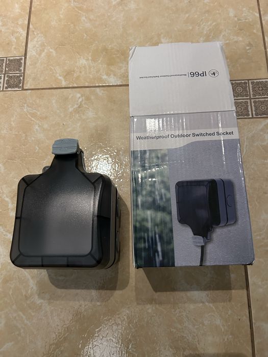Розетка вологозахищена IP66, з USB