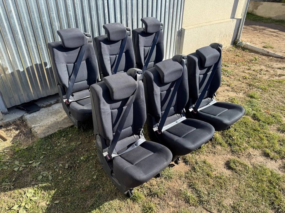 Сидушки з підлокітниками, бардачком, підставка на Мерседес Спрінтер