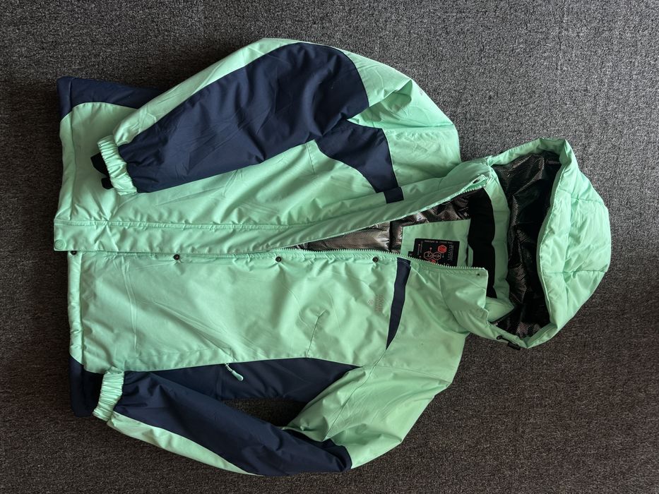 Лижна куртка жіноча