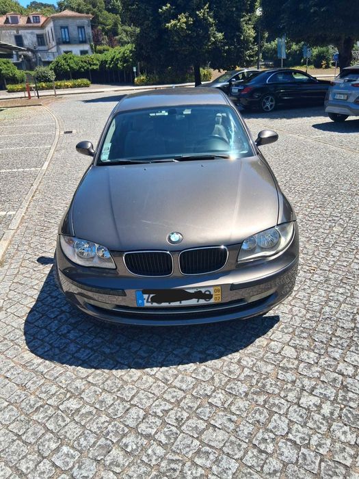 BMW Série 1. Fantástico Coupé Super Bem Tratado!