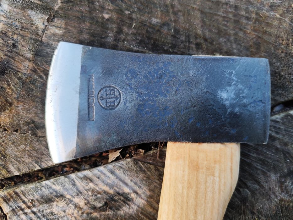 Siekierka do plecaka 600 gram.