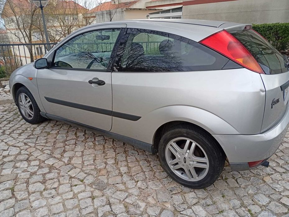 Ford Focus 1.4 Gasolina e GPL