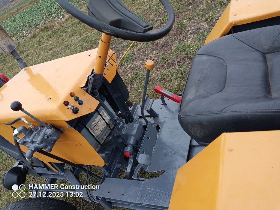 Sprzedam traktorek sam