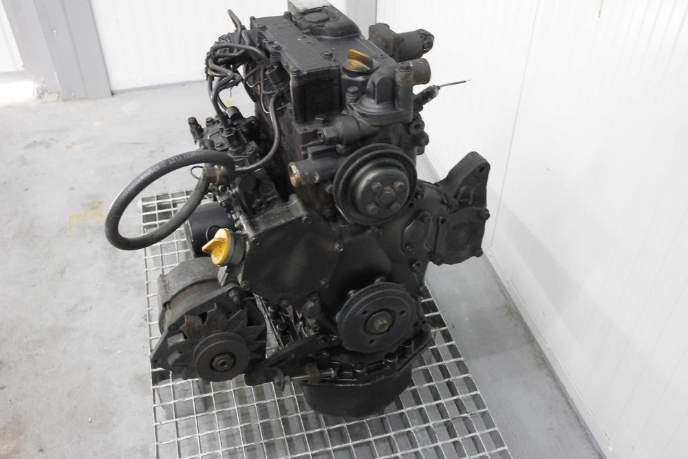 silnik yanmar diesel 3 cylindrowy koparka agregat chłodnia 3tnv76 19kw