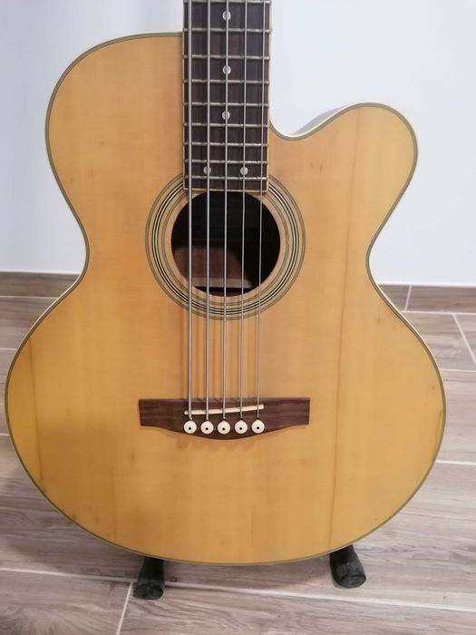 Guitarra baixo eletroacústica Harley Benton 5 cordas