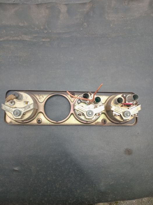 Щиток  приборів.