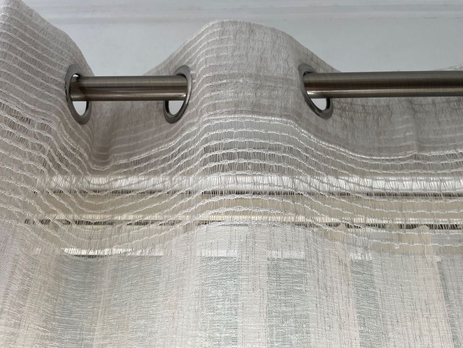 4 cortinados beges