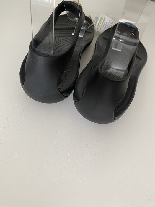 Nowe japonki Crocs Serena Metallic Bar r. 37/38 W7