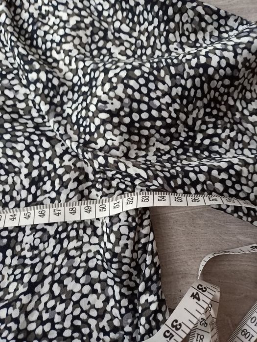 Bluza w kropki, rozmiar 40