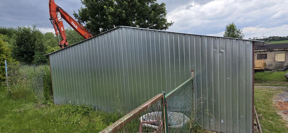 Garaż blaszak  Na dwa stanowiska. Zamiana  możliwa  na  kemping