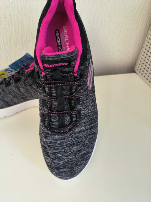 Женские кросовки Sketches