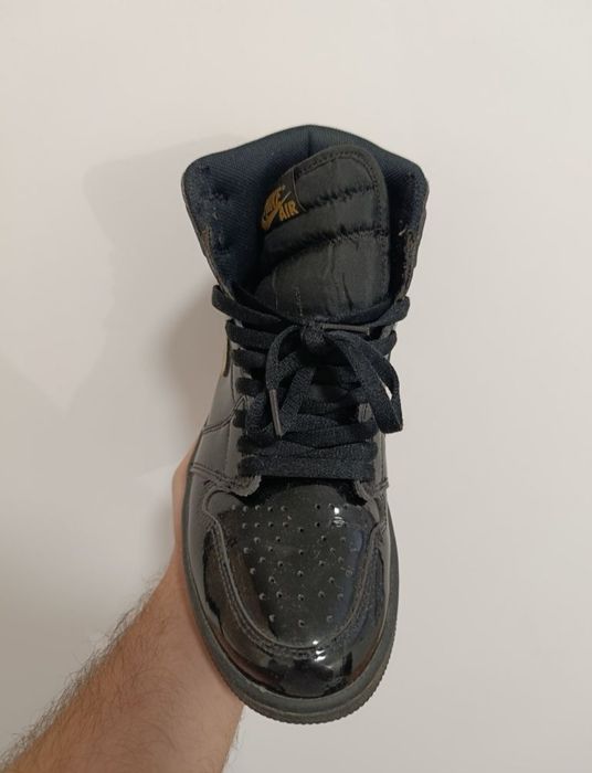 Nike Jordan 1 Metallic Gold