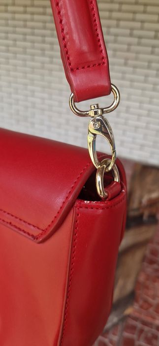 Сумка Valentino оригинал красного цвета