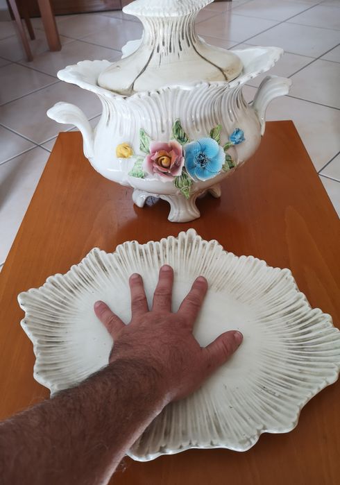 Terrina antiga centro de mesa