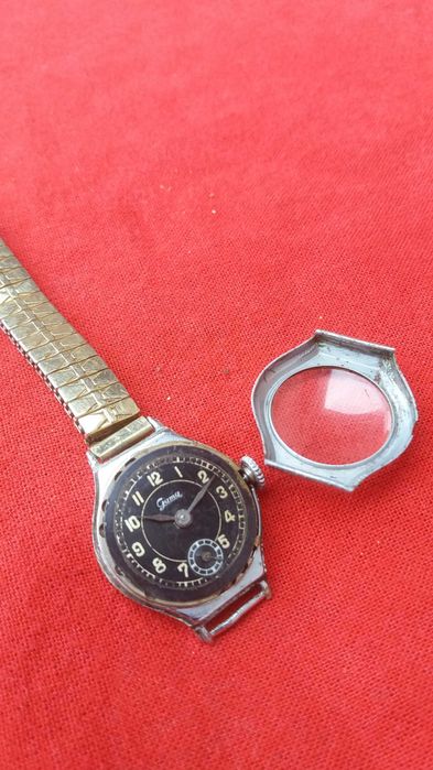 1940-te    Zegarek  '' Gama '' - czarna tarcza  , Swiss made