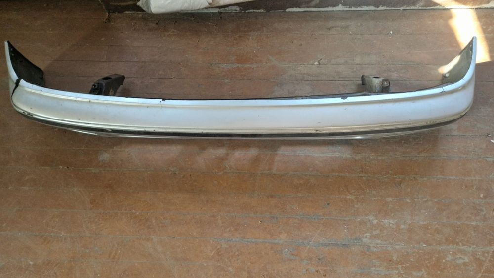 Бампер передній Toyota Carina 2 (Тойота Каріна 2)