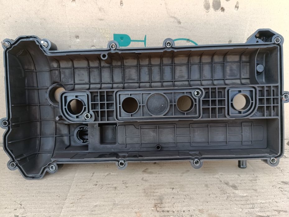 Кришка клапанів 2.0 Benzin Mazda 6 3 5 Volvo
