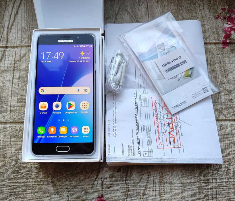 Samsung A7 SM-A710F Duos официал UA покупался новым Самсунг