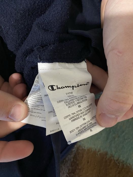 Продам худі Champion