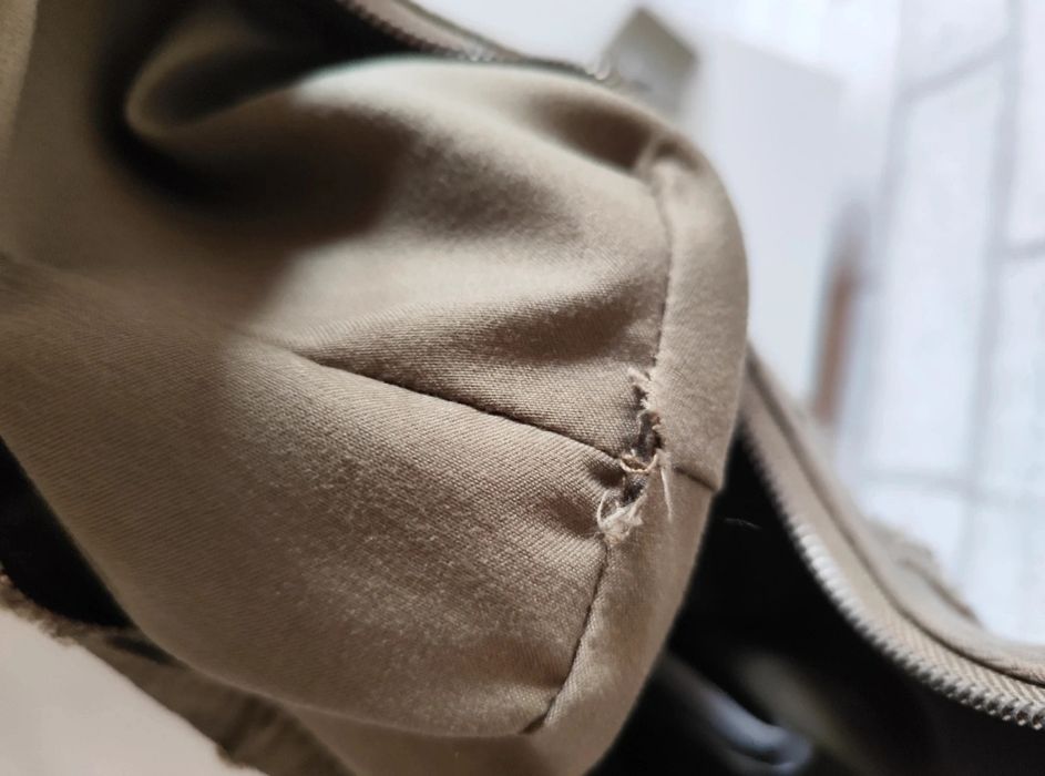 Torebka z wieloma kieszonkami Bershka