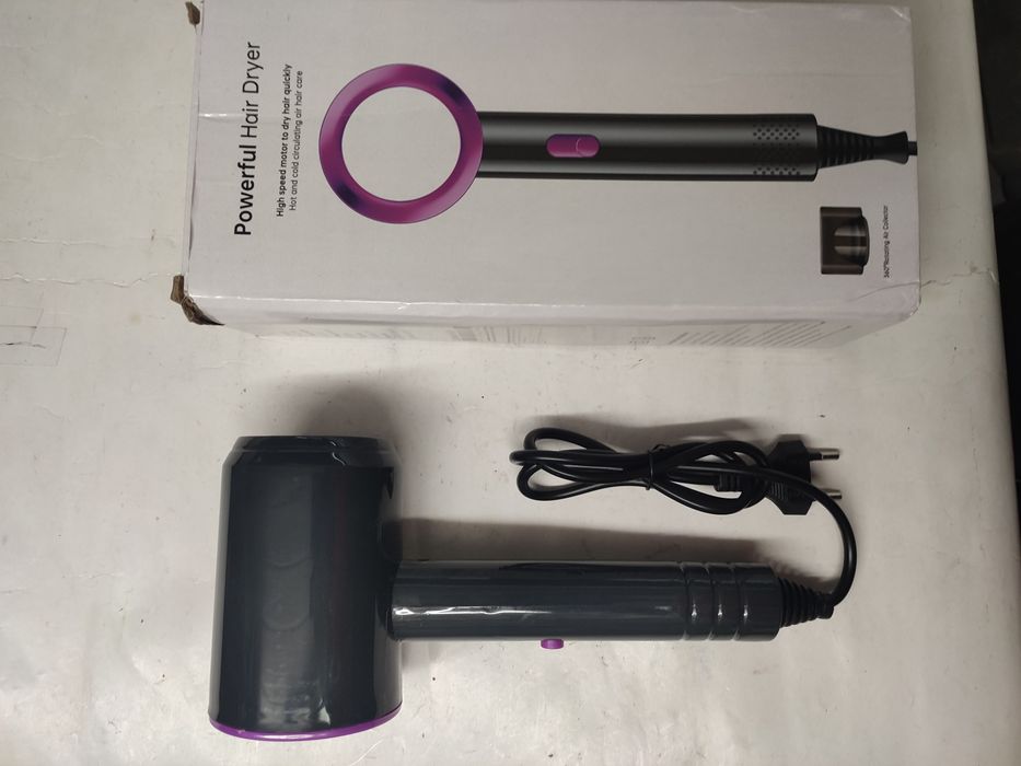 Powerful hair dryer новий