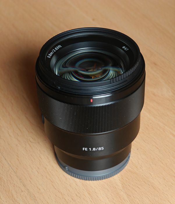 Obiektyw Sony FE 85 mm f/1.8 - SEL85F18 + Filtr - JAK NOWY