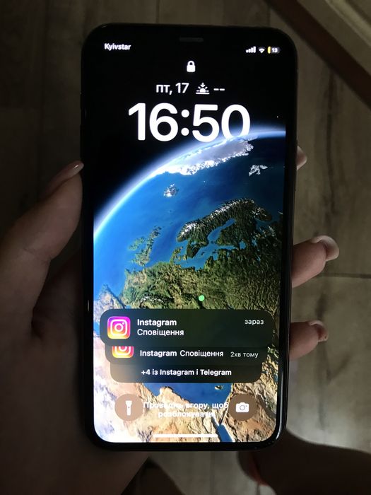 IPhone 11 PRO 64GB Gold  + чохли