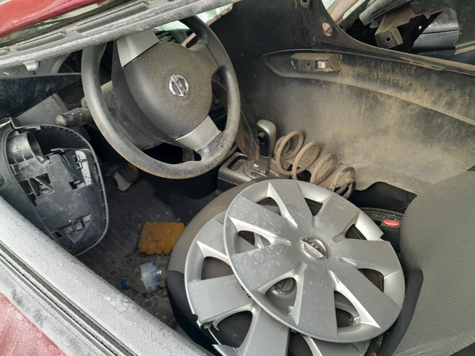 Нисан 1.6 автомат