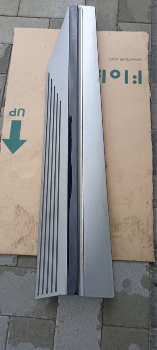 Молдінг Накладка дверей Іонік 5 Ioniq Hyundai