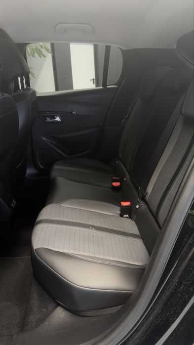 Peugeot 208 1.2 Turbo 100 CV Ano 2021 ( Versao Allure )