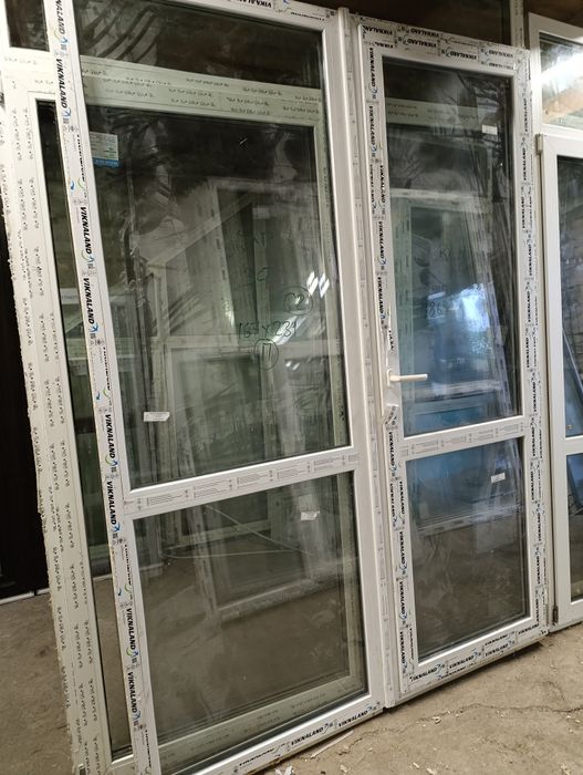 Балконные панорамные блоки разных размеров с новостроя