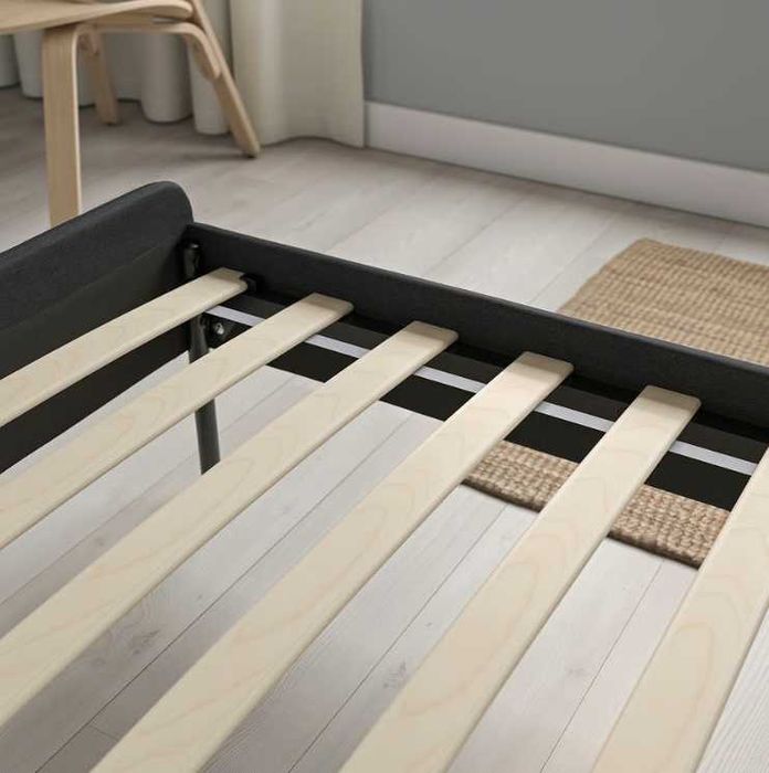 Conjunto cama IKEA SLATTUM 140x200 + colchão VESTMARKA - Excelente Est